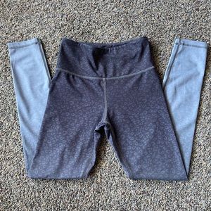 Zyia active grey leopard ombré leggings